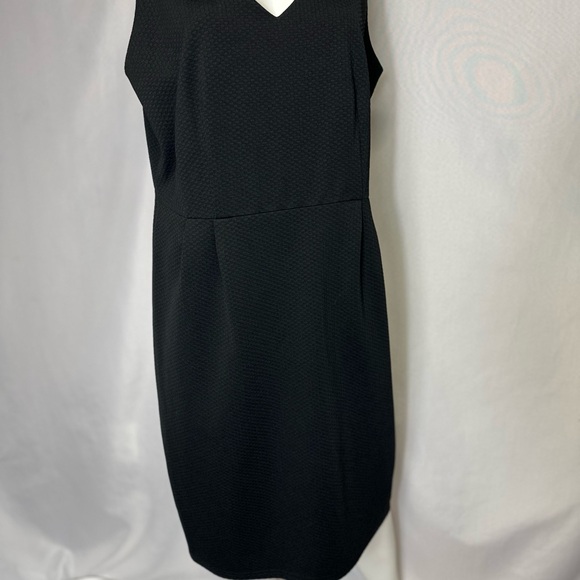 NWT DAVID EMANUEL SIZE 18 BLACK DRESS - Picture 2 of 4